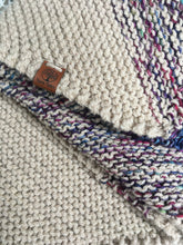 Load image into Gallery viewer, Ani Biscuit Baby Blanket & Hat